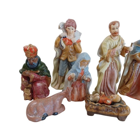 Vintage 11 Piece Ceramic Nativity Figure Set 2" to 8" Hand Painted Christmas - Picture 2 of 10
